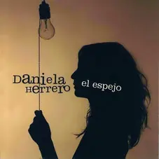 El espejo Daniela Herrero